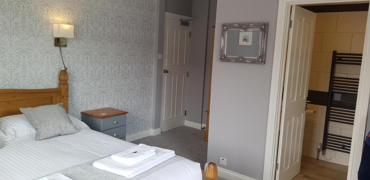 Hensleigh House Bed and Breakfast Charmouth Eksteriør billede