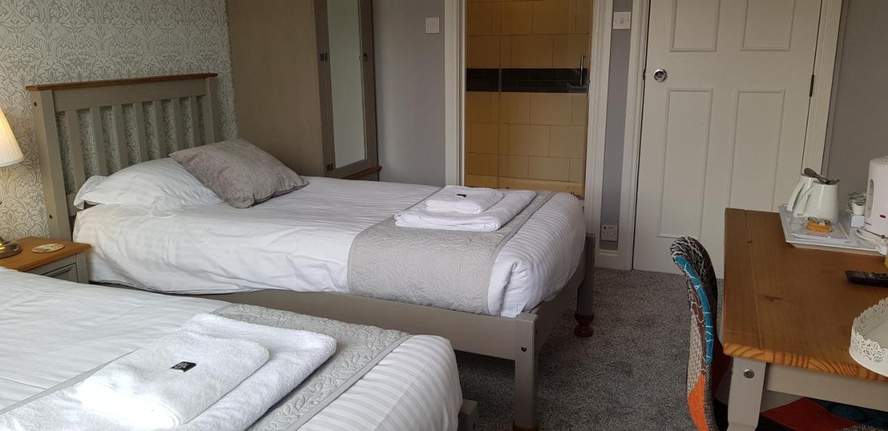 Hensleigh House Bed and Breakfast Charmouth Eksteriør billede