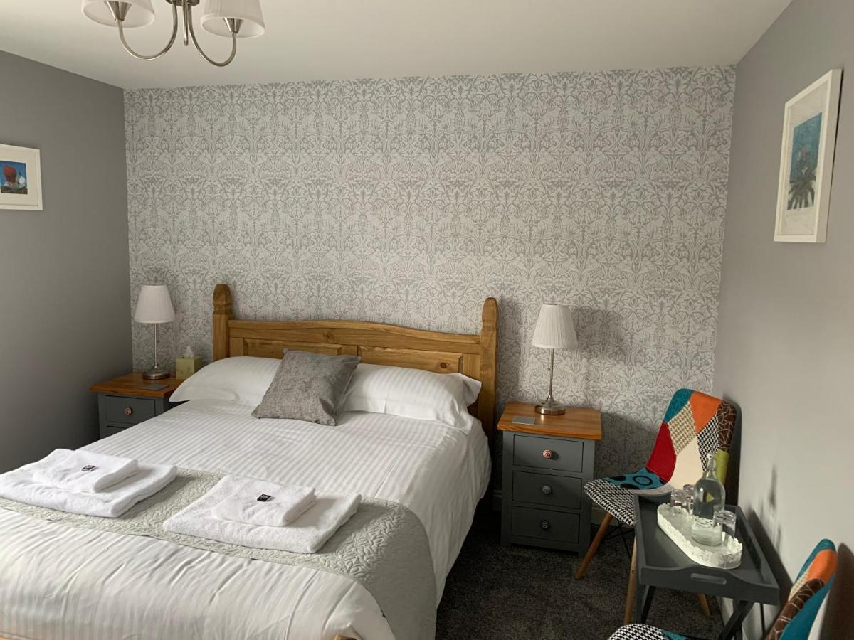Hensleigh House Bed and Breakfast Charmouth Eksteriør billede